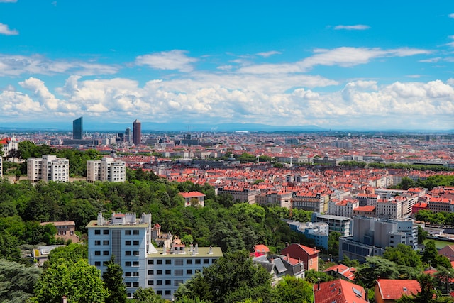 7 Raisons de faire installer un poêle à granulés autour de Lyon